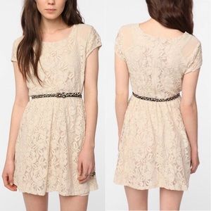 UO Coincidence & Chance Revel Lace Dress M
